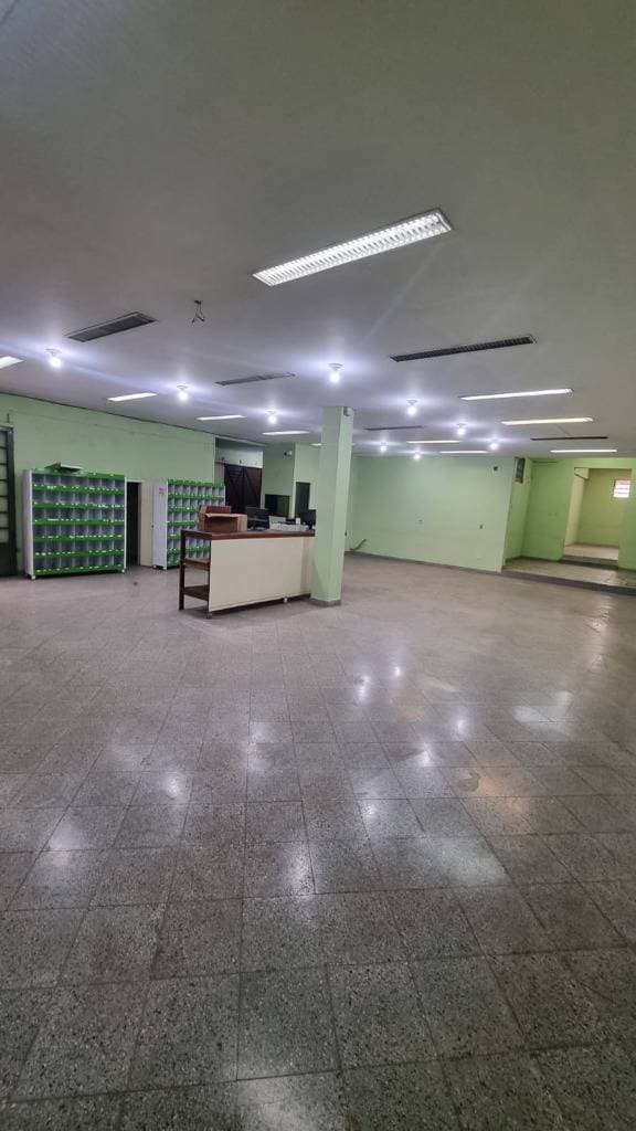 Edificio entero para uso comercial, foto 3