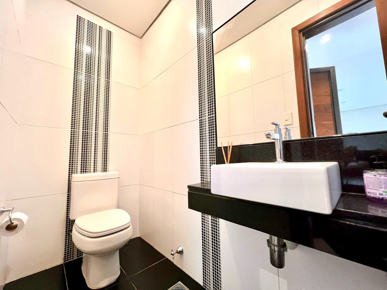 Hermoso y Amplio Dúplex en Villa Aurelia a cuadras del Colegio del Sol, foto 4