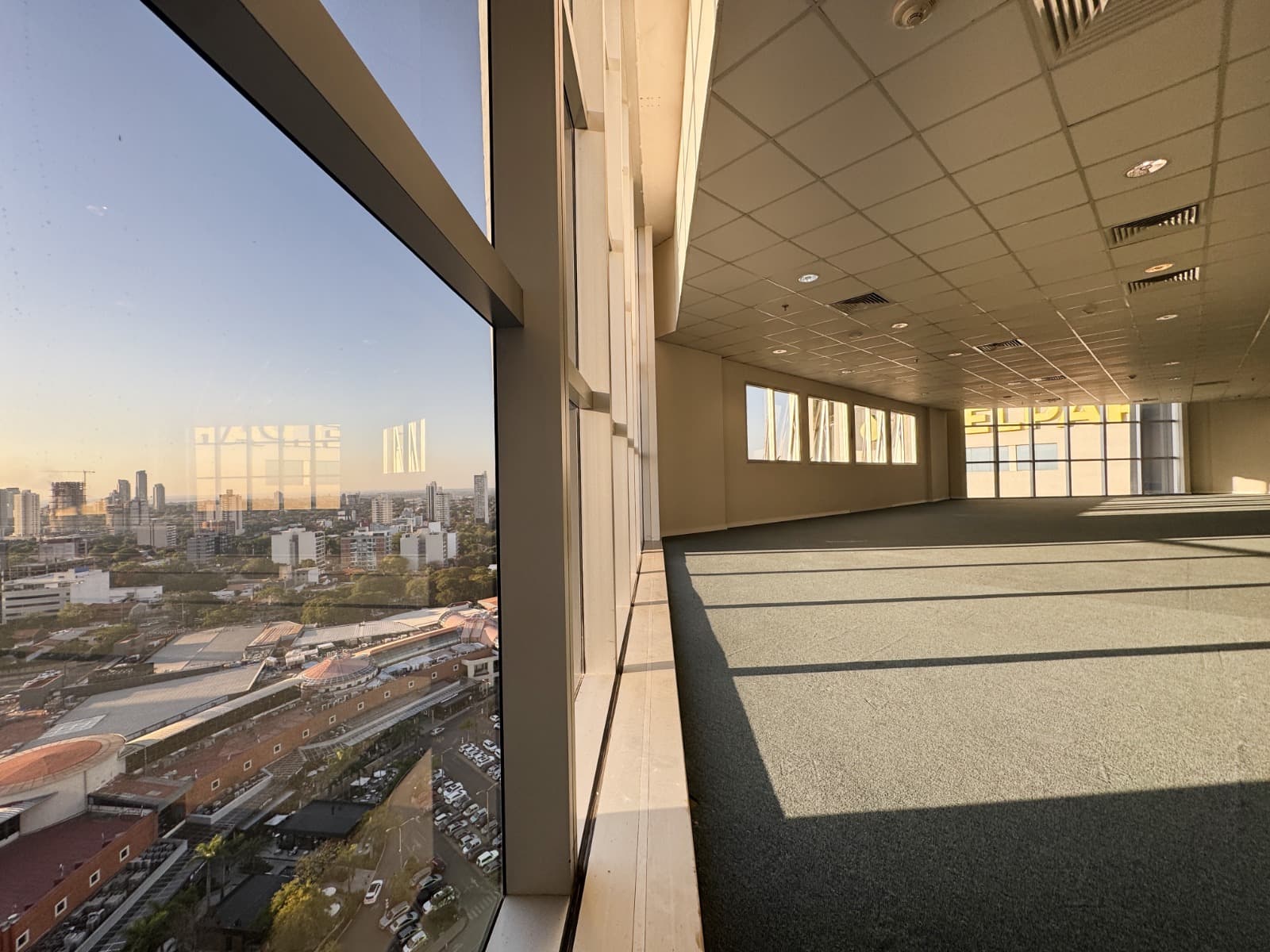 En alquiler | Oficina corporativa en WTC Asunción Torre 2 - Piso 20, foto 5