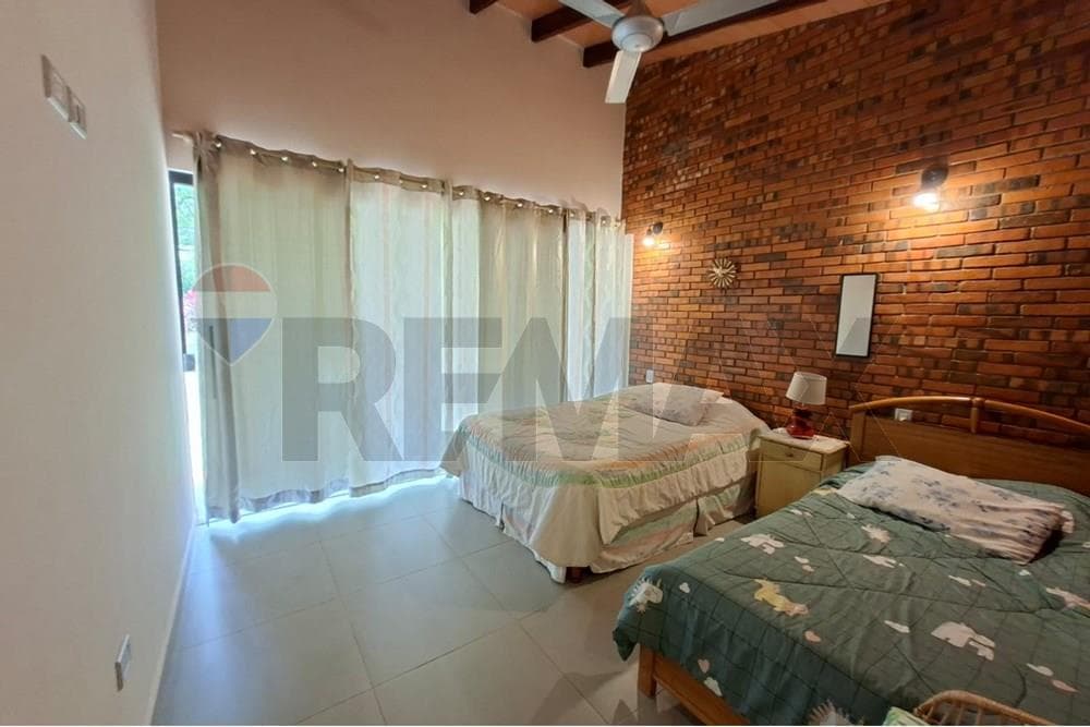 Casa - Alquiler - San Bernardino, Paraguay, foto 5