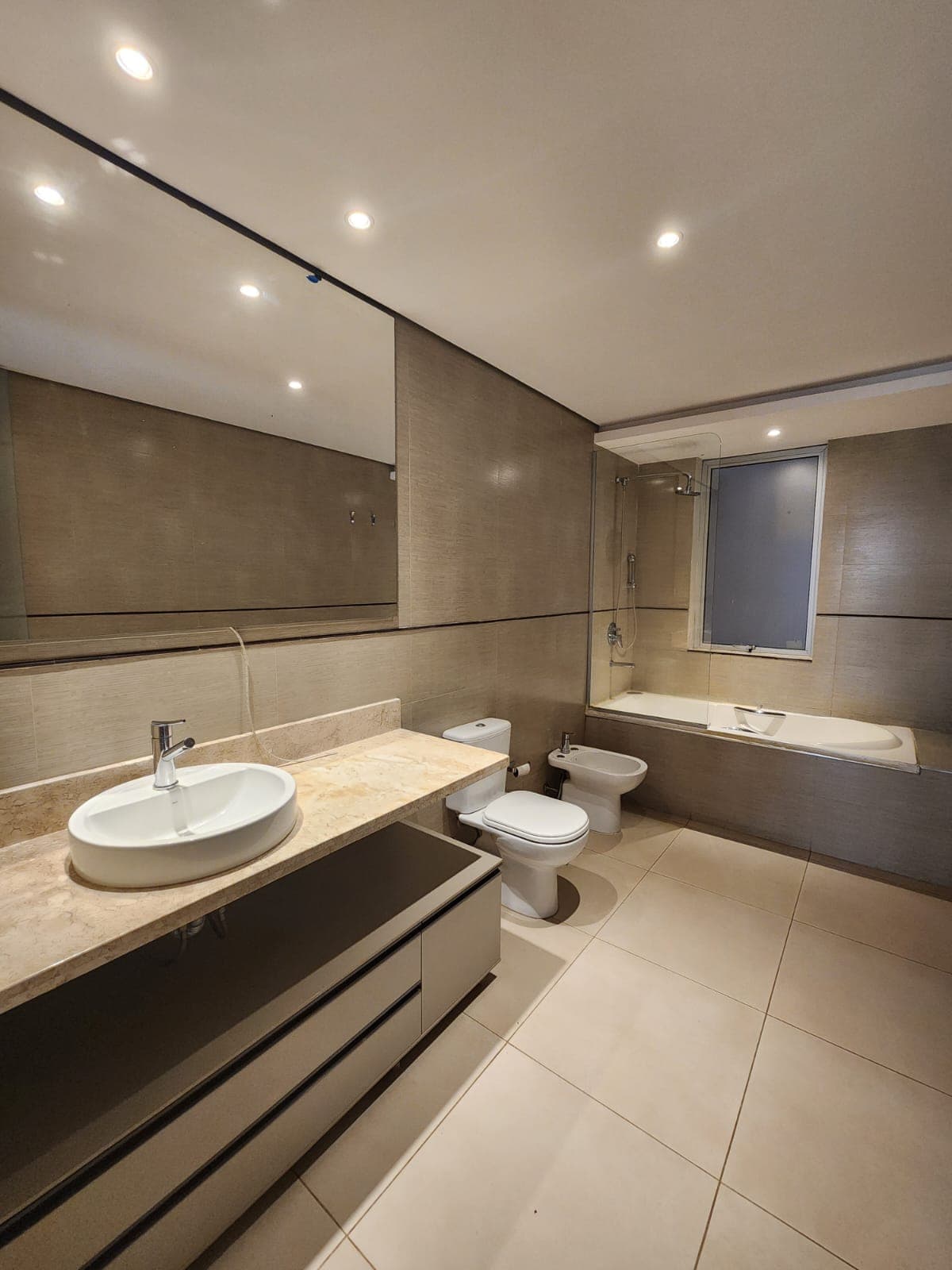 En alquiler hermoso triplex amueblado minimalista domotica zona Carmelitas, foto 5
