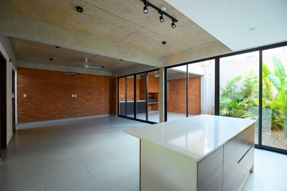 Vendo duplex en zona residencial tranquila de Luque