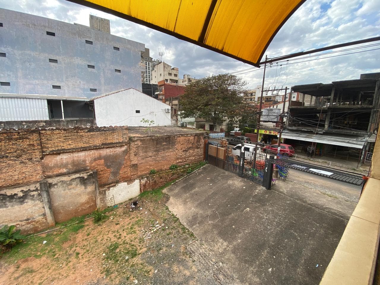 O Alquilo Local Para Negocio Con Estacionamiento — foto 2