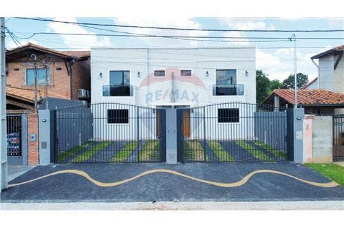 Duplex-Venta-PY Central San Lorenzo Calle Ybyraro COD.74