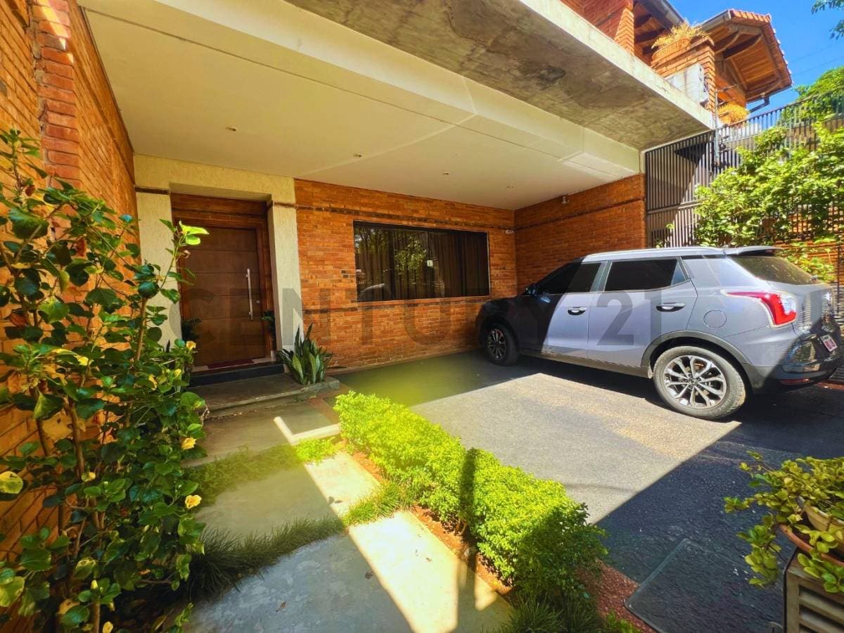 Alquilo hermoso duplex a 2 cuadras de la Municipalidad de Asunción!!!