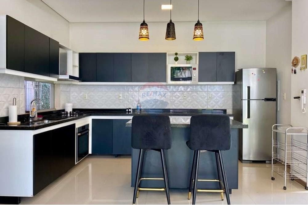 Moderna casa semi amoblada en alquiler - Luque — foto 2