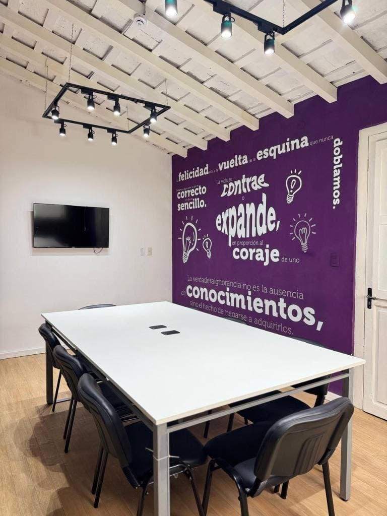 oficina a estrenar sobre importante avenida barrio Sajonia Asuncion — foto 3
