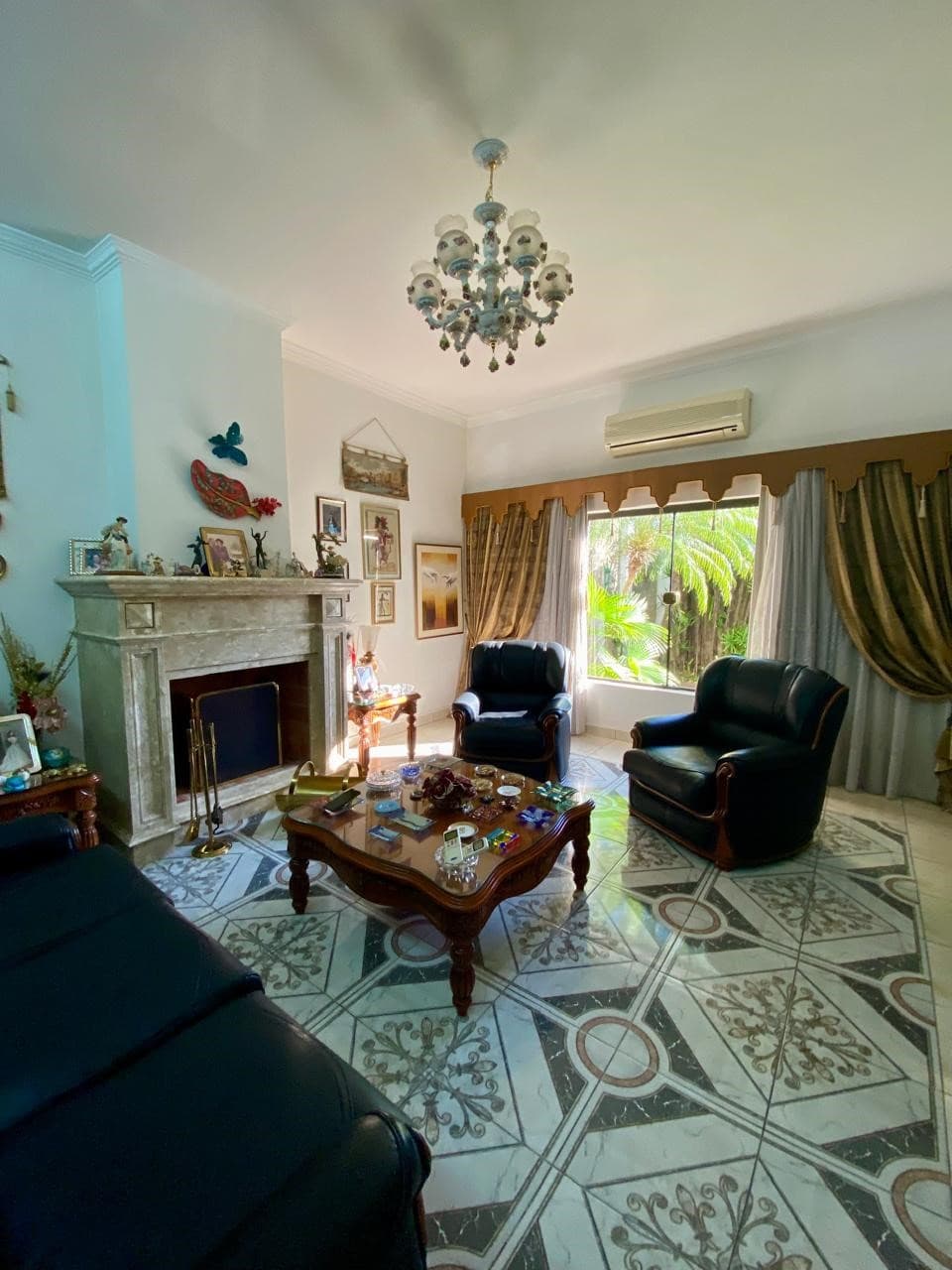 Amplia Y Funcional Residencia En Venta - En El Tradicional Barrio Las Mercedes — foto 2