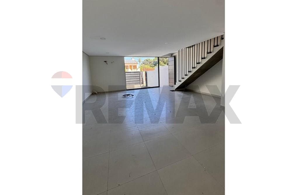 Duplex - Venta - Lambaré, Central, Paraguay, foto 2