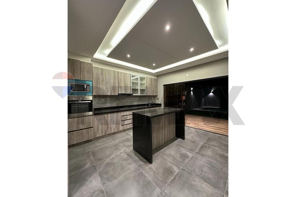 Dúplex minimalista de lujo con piscina, foto 3