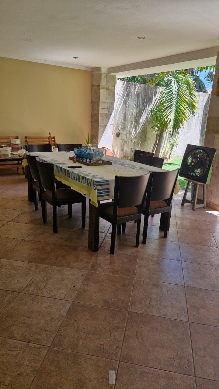 En venta - Casa en barrio Mburucuya, foto 3