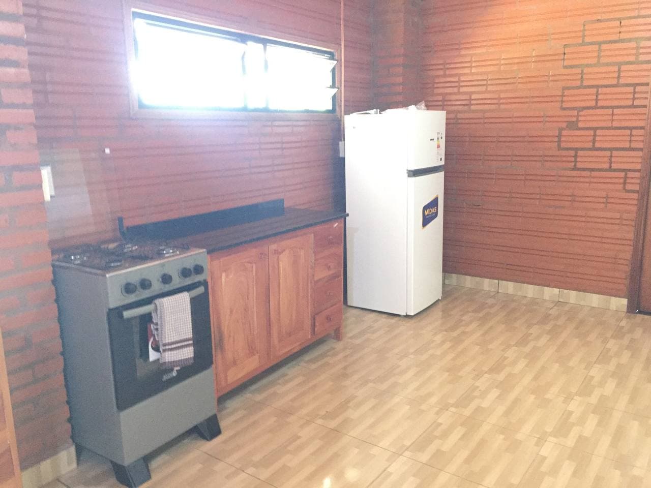 Casa renovada con tres apartamentos y jardín! — foto 5