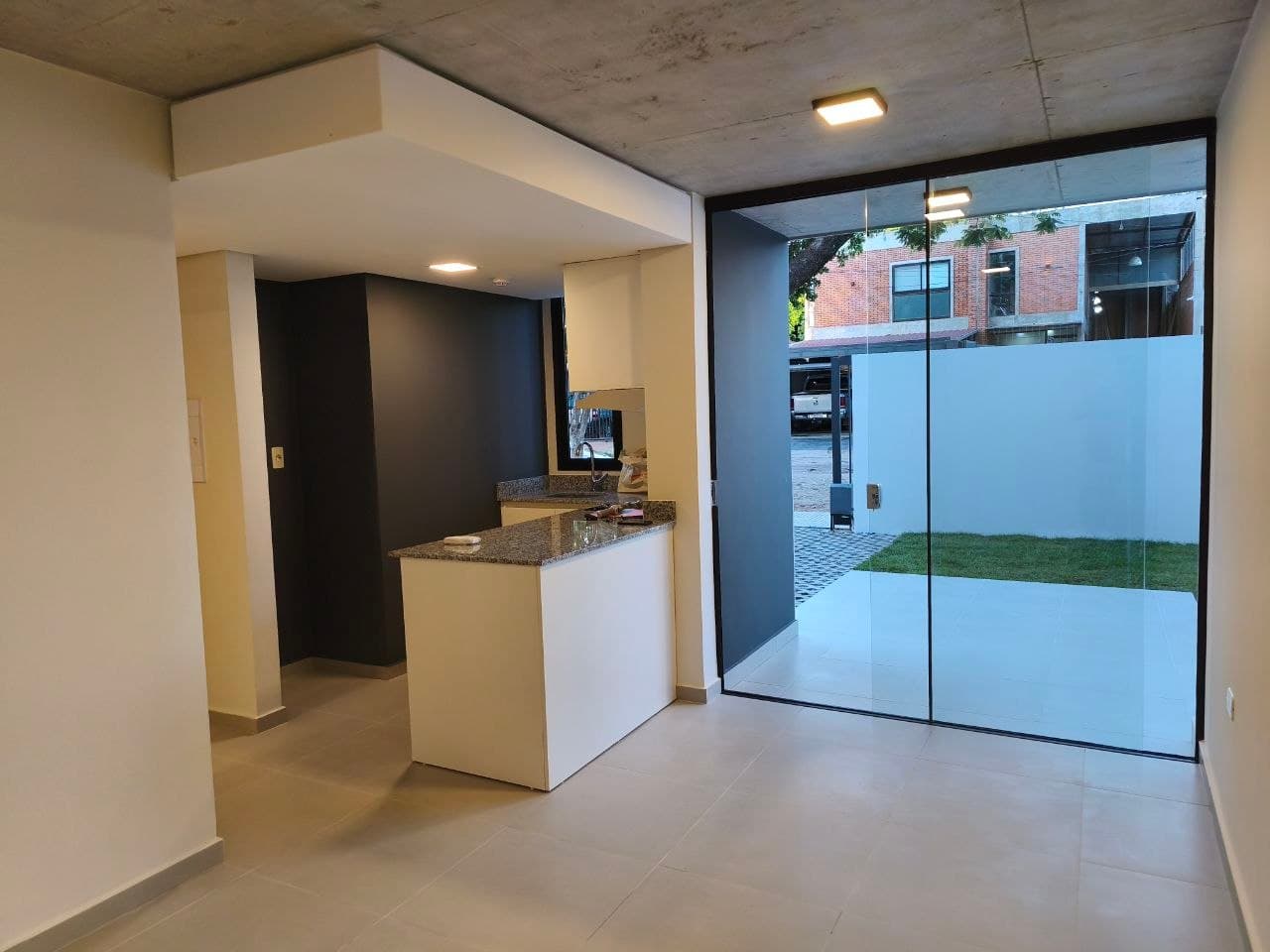departamento a estrenar, recién entregado, en Luque, zona CIT — foto 4
