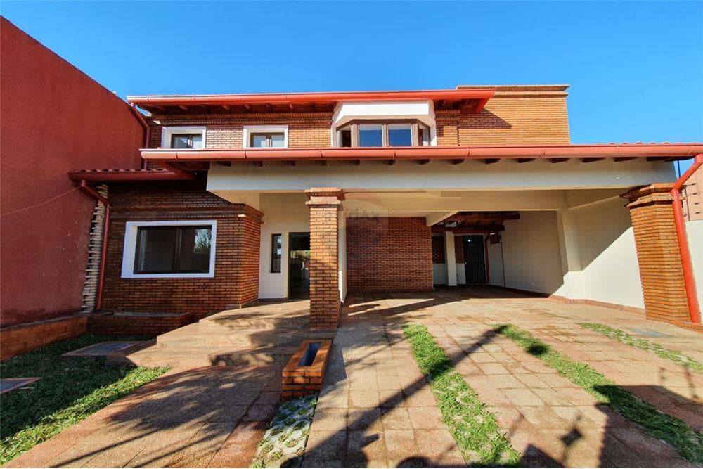 Elegante y amplia residencia pasos del cit, foto 2