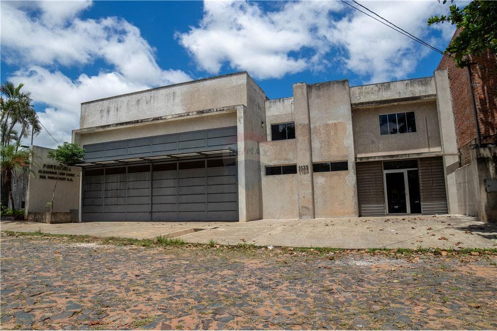 Vendo oficinas con tinglado barrio manora asuncion