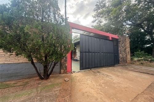 sobre la calle Isla de Pascuas casi Luisa Masacotte, foto 3