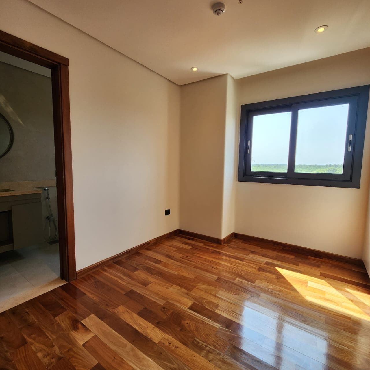 Moderno Y Amplio Dpto De 3 Habit En Suite, foto 5