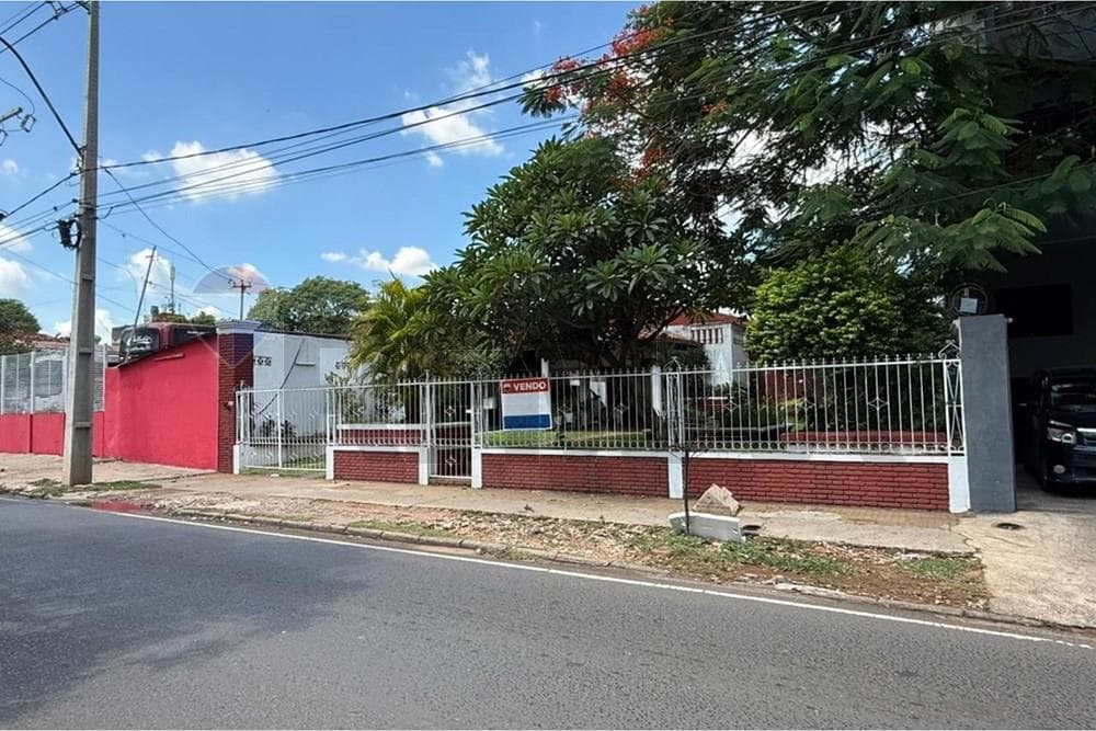 Terreno Comercial de 787 m2 sobre Av. Médicos del Chaco - Barrio Nazareth, foto 3