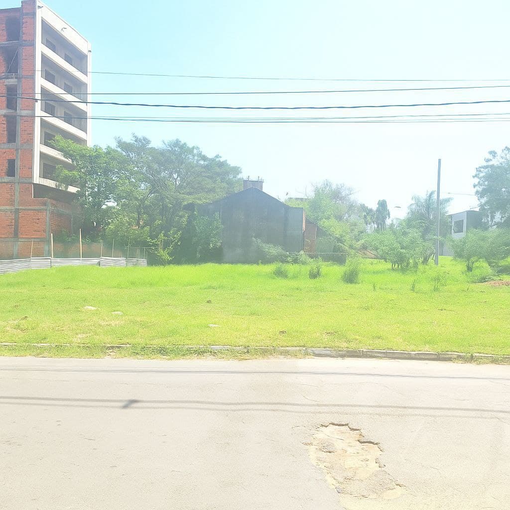 Venta de terreno – lambare - zona yacht