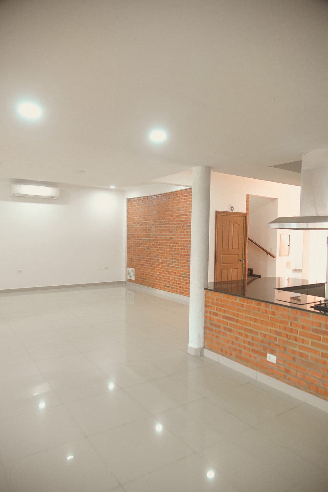 Exclusiva residencia de lujo en Mariano Roque Alonso, foto 5