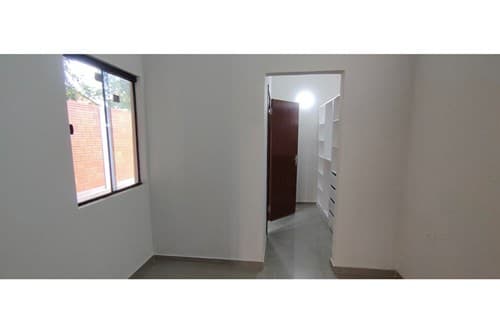 Chalet-Venta-Boquerón, Capiata, Central, foto 4