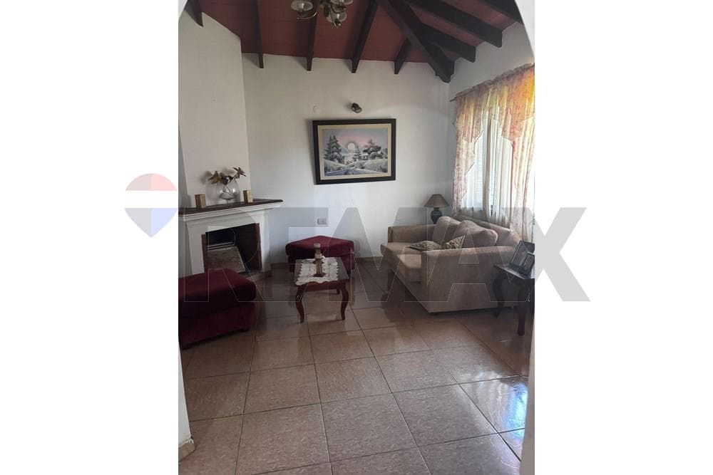 Casa en venta en esquina, loma merlo Luque, foto 3