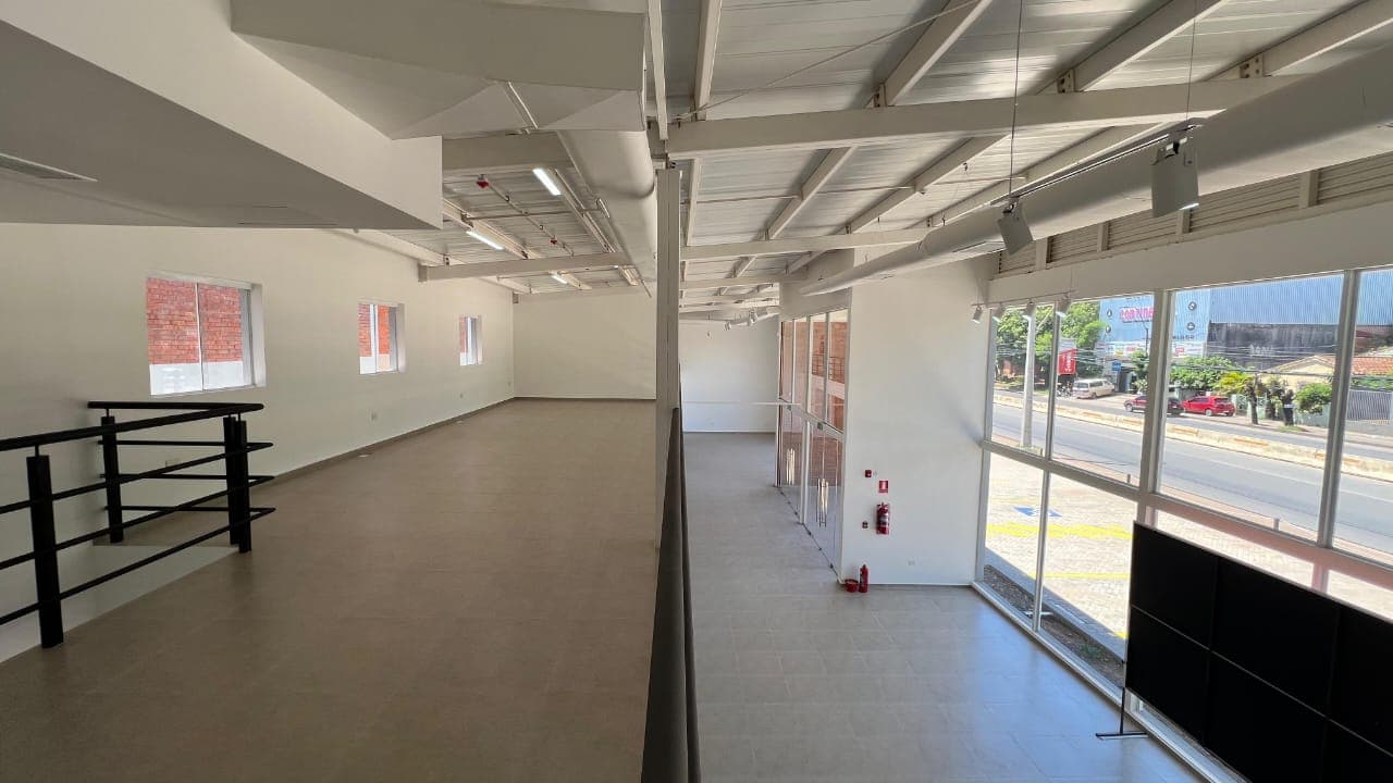 Showroom en doble nivel en la mejor ubicacion de eusebio ayala, foto 4