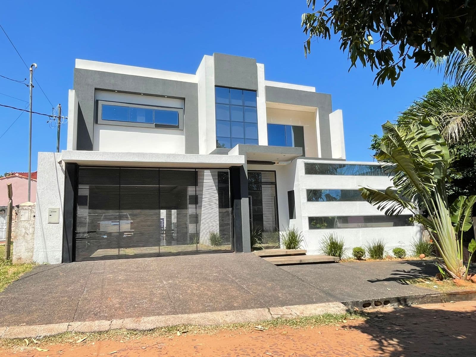 En venta - impresionante casa en areguá — foto 1