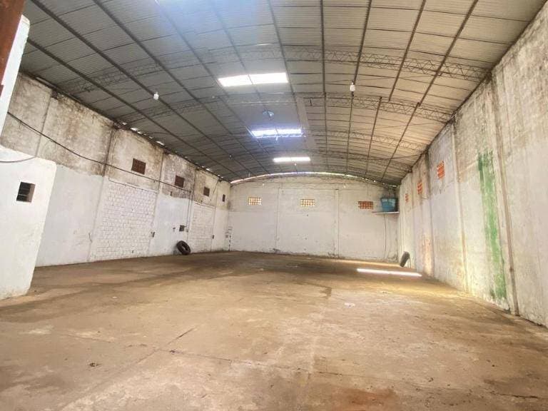 Tinglado a pasos de puente remanso Mariano Roque Alonso, foto 2