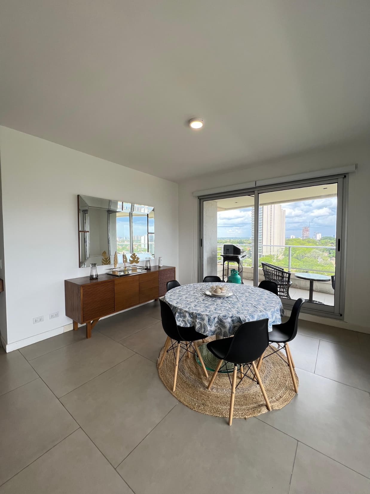 Exclusivo departamento de 2 dormitorios en mburucuya — foto 3