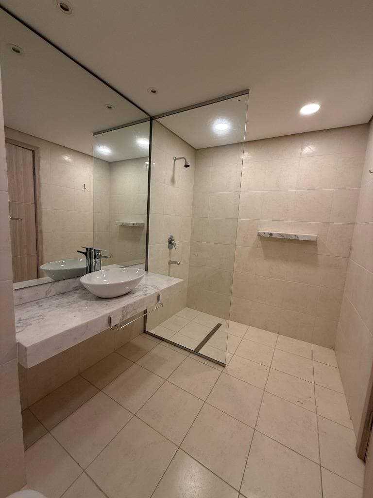 En venta - Departamento en pozo zona UMAX, foto 2