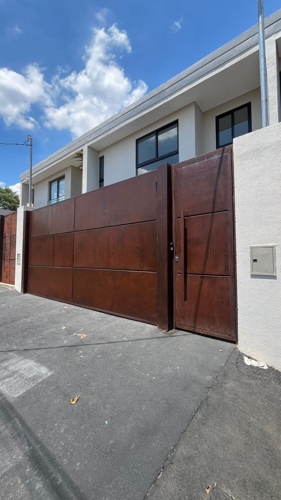 Alquilo dúplex c piscina y amoblado en barrio san cristóbal