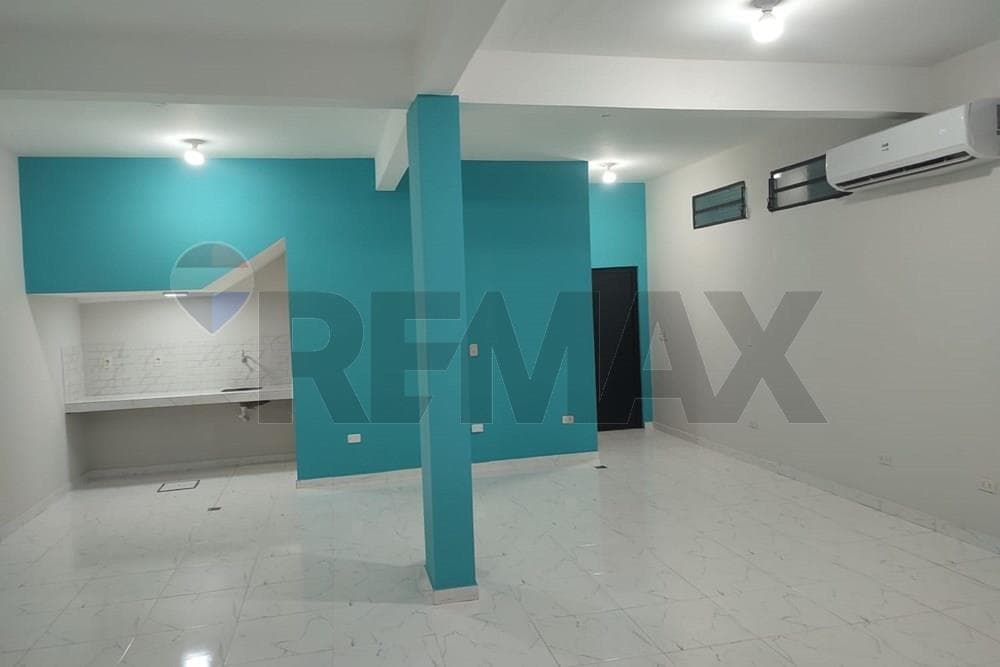 Local Comercial - Alquiler - Villa Elisa, Central, Paraguay, foto 5