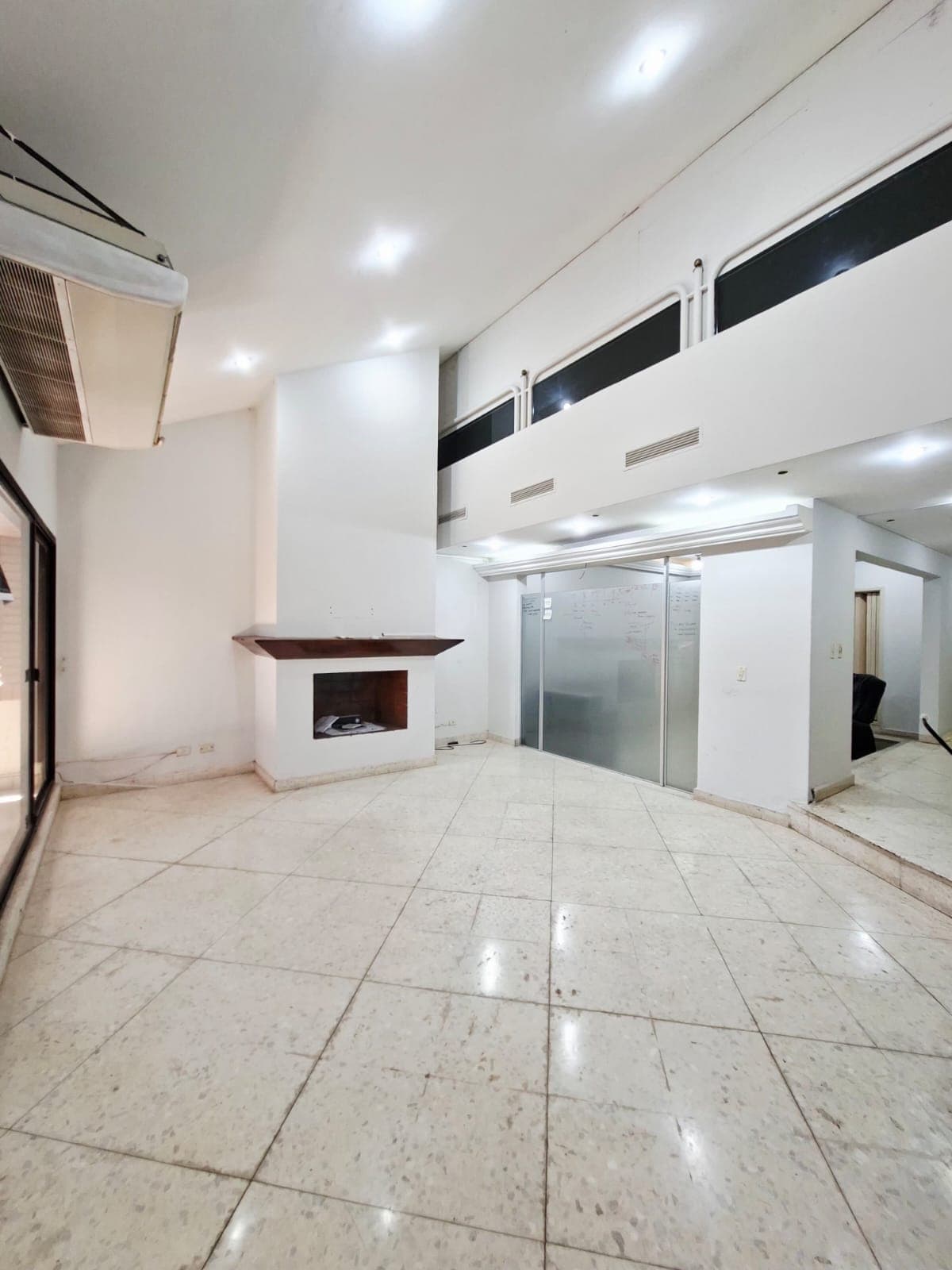 Casa En Venta, Residencia A Remodelar, Barrio Mcal. Estigarribia — foto 5