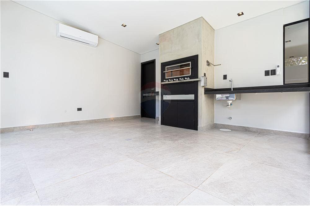 Residencia Premium en Mburucuya, foto 4