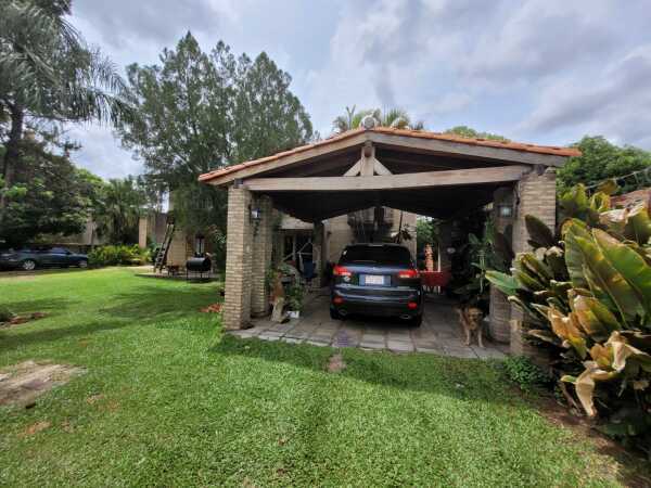 CASA EN VENTA! - Ciudad de Luque – Barrio Campo Grande, foto 2
