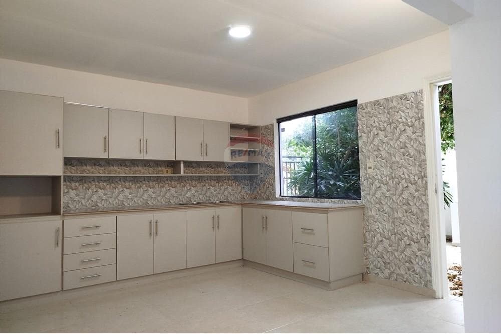 casa zona del Yacht , Lambare, foto 3
