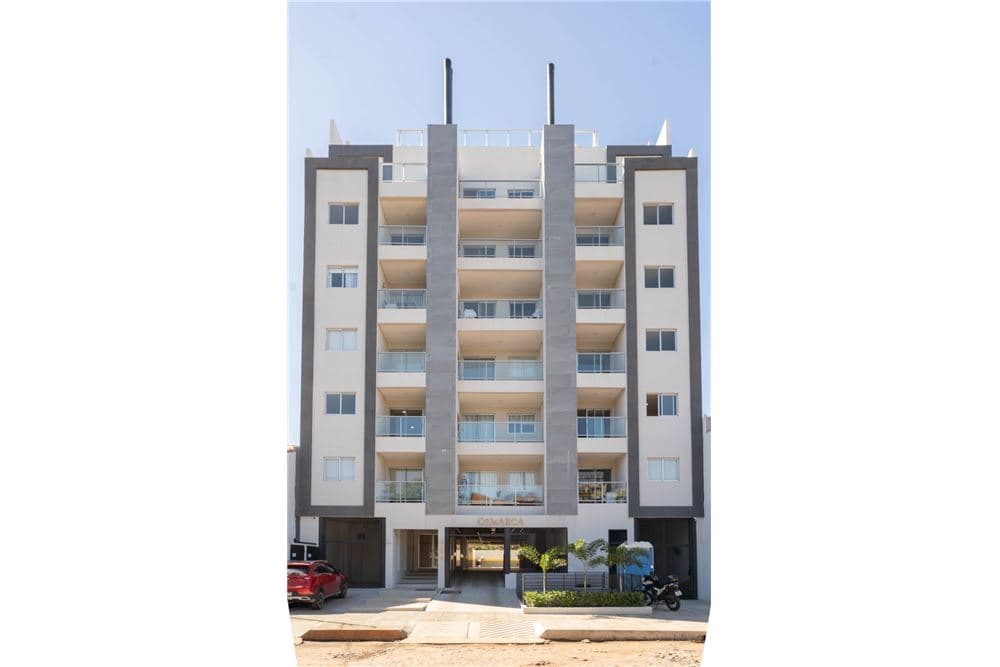 Alquilo departamento en los laureles