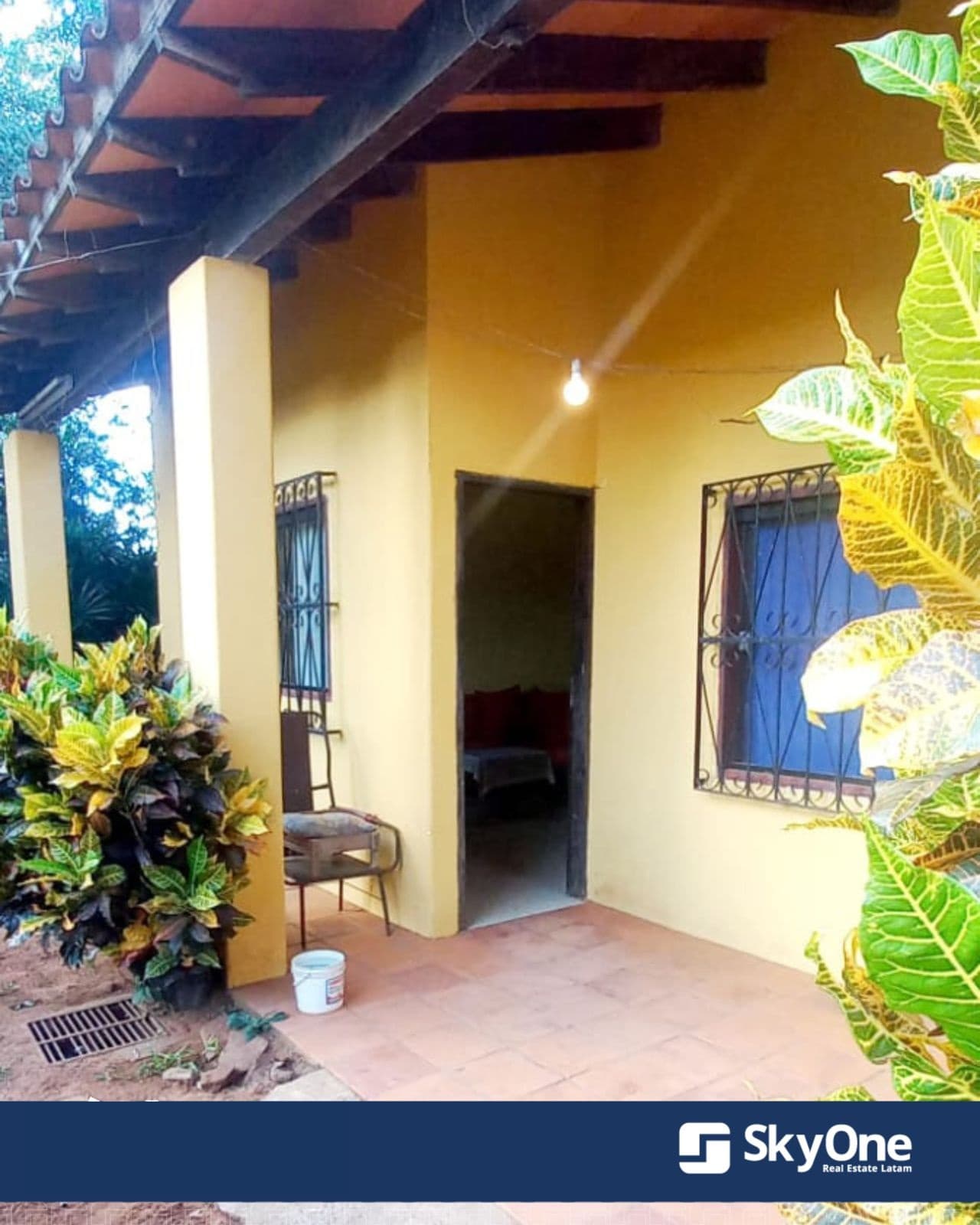 Casa en capiata a media cuadra de la avda thompson — foto 2
