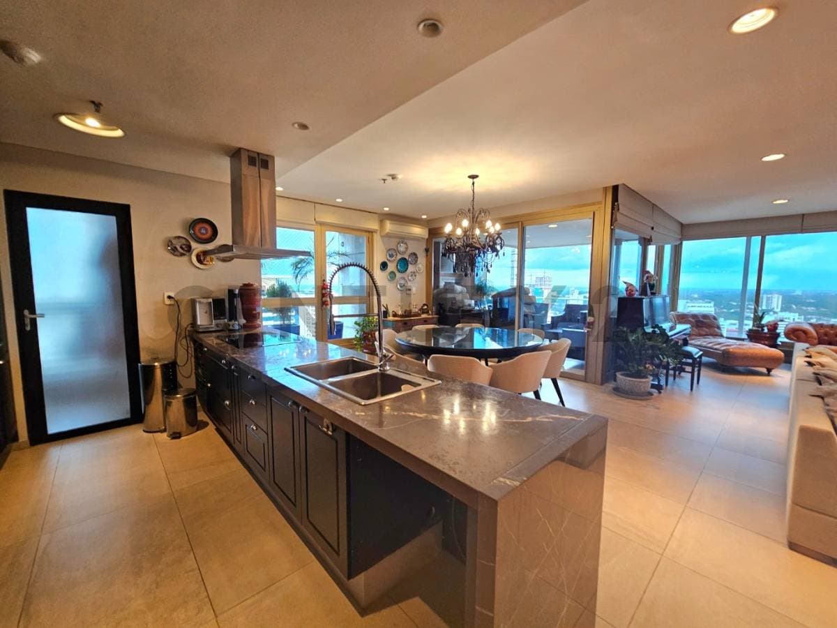 FOR SALE Apartment with 4 en-suite bedroom in Asunción Ycua Satí, foto 4