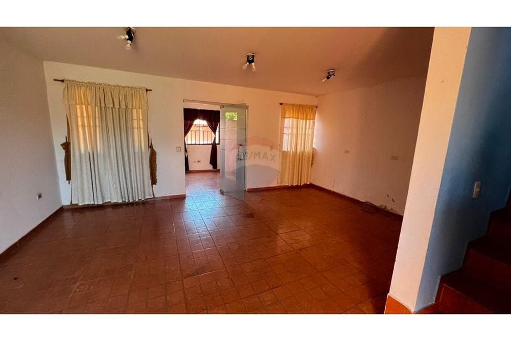 Casa - Venta - Paraguay Central San Lorenzo Dúplex con Potencial de Expansión, foto 5