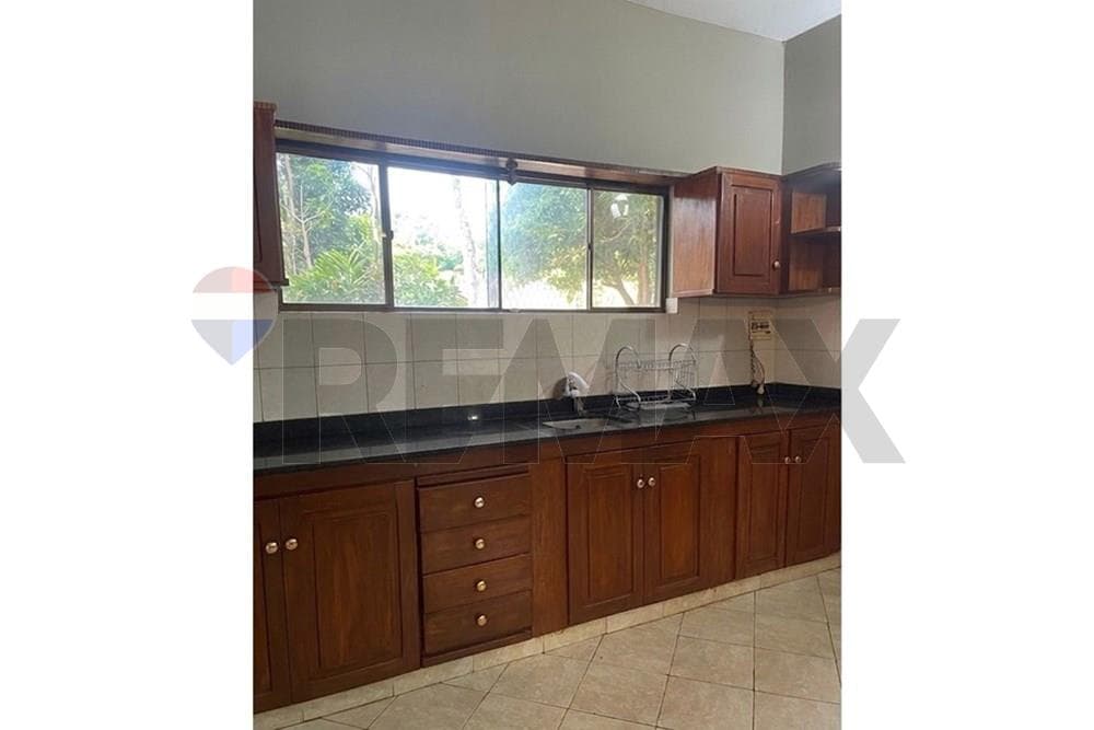 Vivienda amplia amoblada en mariano roque, foto 4