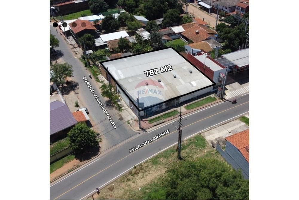 Vendo propiedad comercial zona Laguna Grande
