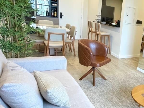 En venta, departamento de 2 dormitorios, forvm molas, foto 2