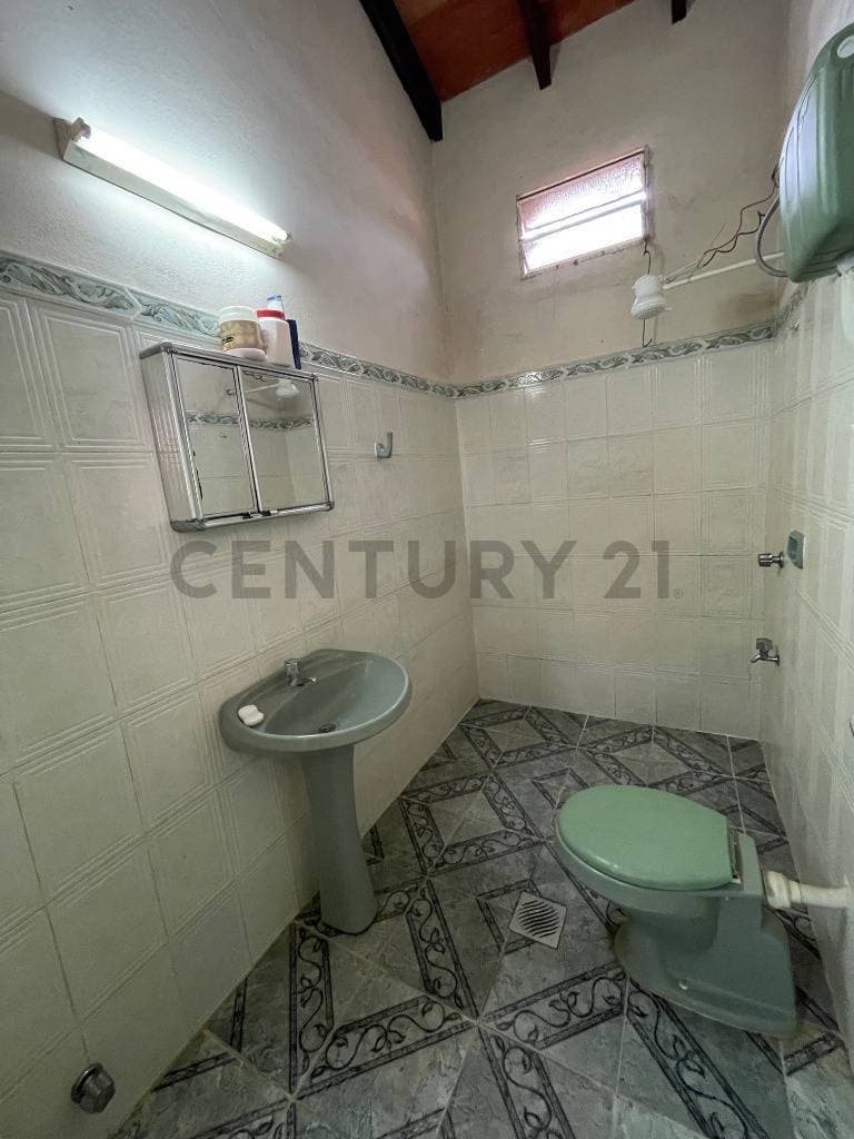 casa en Luque. Rosa González 671 c Boquerón. Cuarto Barrio) — foto 2