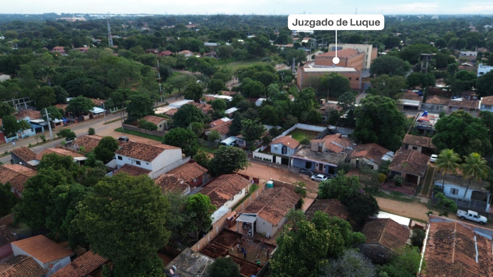 En venta amplia residencia - zona palacio de Luque, foto 3