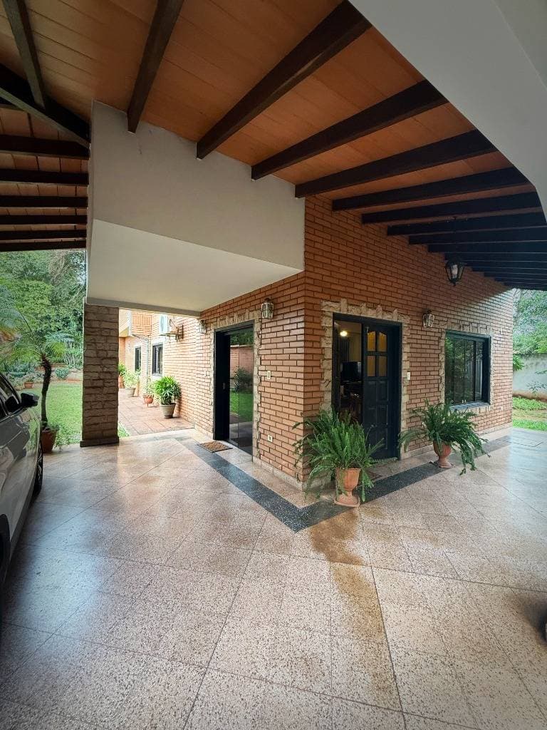 Casa con amplio patio, cerca de Paresa y Hospital General de Villa Elisa, foto 2
