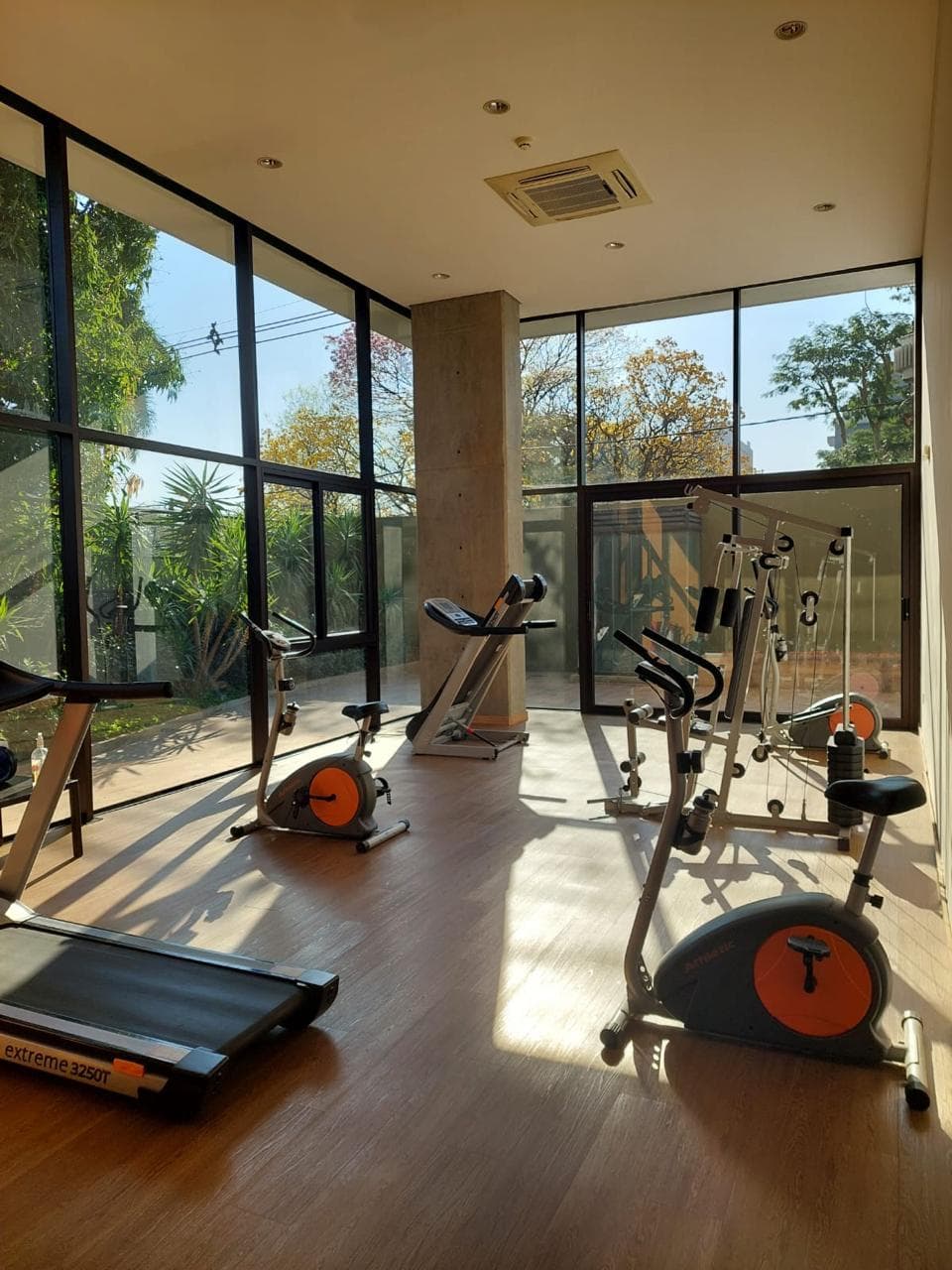 Amplio Departamento en Exclusivo Barrio Mburucuyá — foto 3