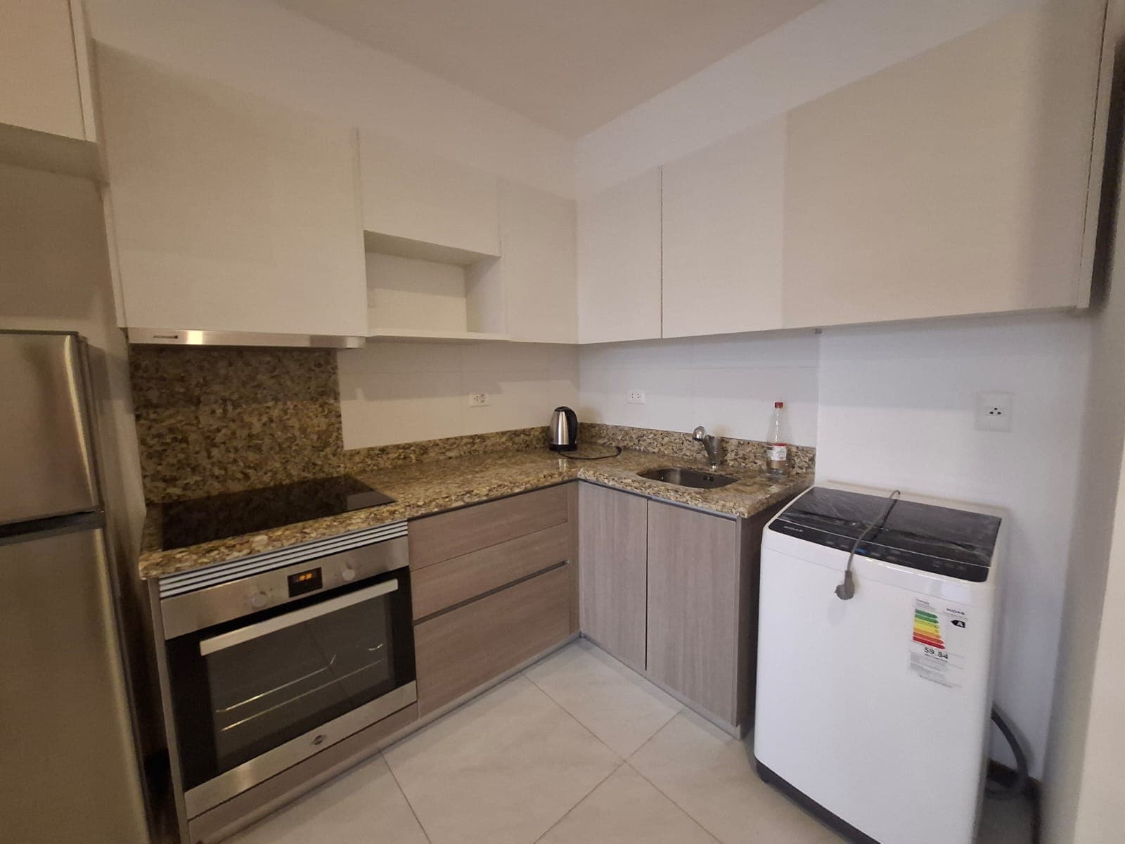 Alquilo departamento monoambiente amoblado – edificio rembrandt