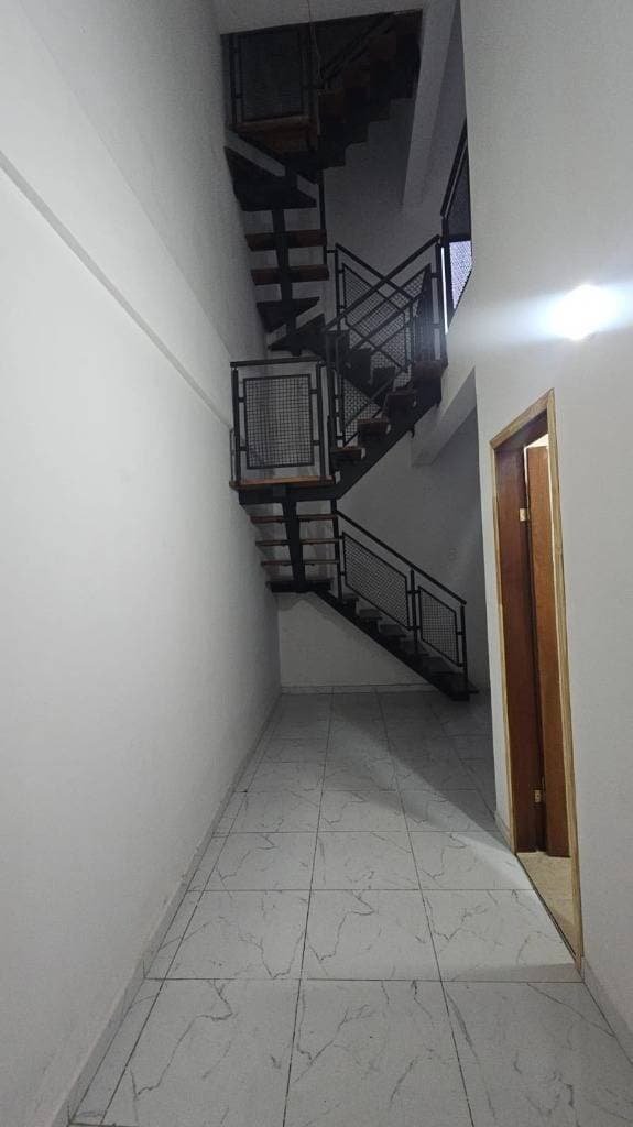 Triplex - zona campus uca Mariano Roque Alonso, foto 3